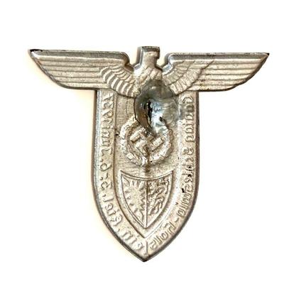 GERMANY A 1937 SCHLESWIG-HOLSTEIN-KEIL REGIONAL
A 1937 Gautag Schleswig Holstein-Keil badge (3-6.6.1937) in silvered metal, vertical...