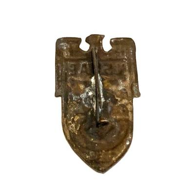 A 1933 NSDAP POMMERN DISTRIT COUNCIL DAY BADGE
A 1933 NSDAP Gautag Pommern badge in bronze, vertical pinback, unmarked, measures approx...