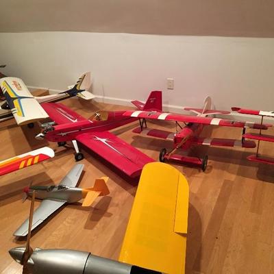 Remote control airplanes, helicopters & trucks assembled. New in box large airplanes also available. Parts, R/C controllers, field boxes,...