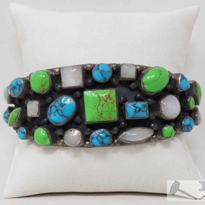 Sterling Silver Bracelet, with Mother of pearl, Green and Blue Turquoise
.925 Sterling Silver Bracelet, Weighs Approx 62.5g