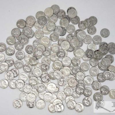 Approx 157 Pre 1964 Silver Quarter's, Weighs Approx 983.5g
Approx 157 Pre 1964 Silver Quarter's, Weighs Approx 983.5g