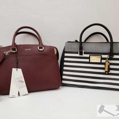 4280: 2 Calvin Klein Purses
Both Purses are in great condition