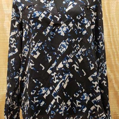 808: Wassio Blouse
Wassio Blouse Size Medium