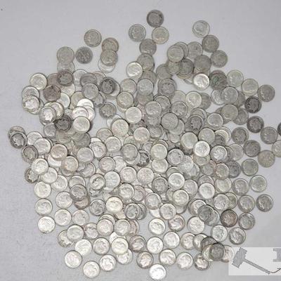 Approx 303 Pre 1964 Silver Dimes, Weighs Approx 749.3g
Approx 303 Pre 1964 Silver Dimes, Weighs Approx 749.3g