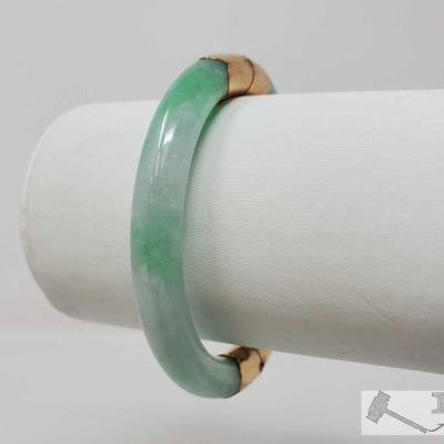 14k Gold Jade Bracelet Weight Unknown
14k Gold Jade Bracelet Weight Unknown
