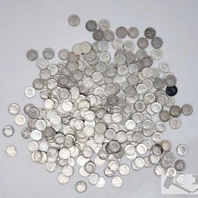 Approx 281 Pre 1964 Silver Dimes, Weighs Approx 735.9g
Approx 281 Pre 1964 Silver Dimes, Weighs Approx 735.9g