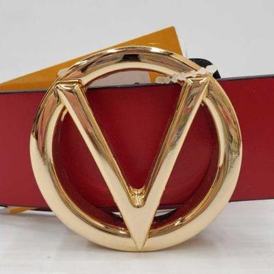 701: Valentino Belt
Valentino Belt Measure Approx Size Medium, This Belt is in Great Condition! Brand New With Tags!