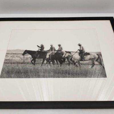 4431: Douglas Kent Hall JA Riders Photo Signed
Douglas Kent Hall JA Riders Photo Signed, Rare One Of A Kind! 27"Ã—22"