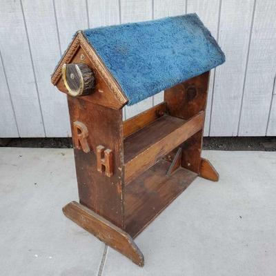 3702: Wood Horse Saddle Stand
Measures approx. 31" x 21" x 37"