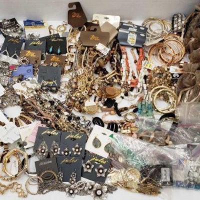 Assorted Costume Jewelry
Assorted Costume Jewelry includes Bracelets, Necklaces, Earrings and so much more