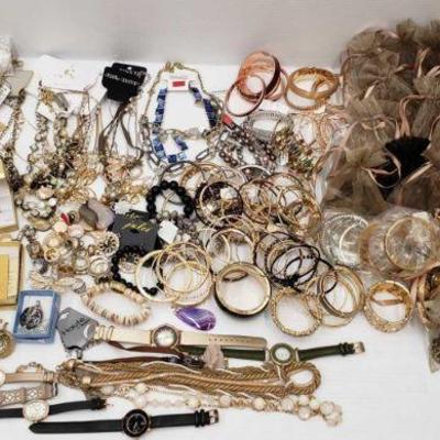 Assorted Costume Jewelry
Assorted Costume Jewelry includes Bracelets, Necklaces, Earrings, and more