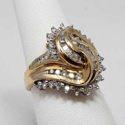 10k Gold Diamond Ring 5.6g
Weigh Approx 5.6g Size Approx 7