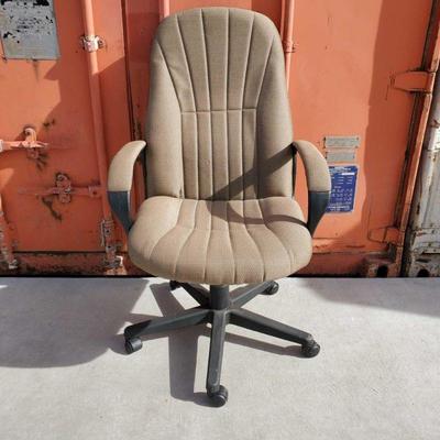 Office Rolling Chair w/ Adjustable Height
Office Rolling Chair w/ Adjustable Height