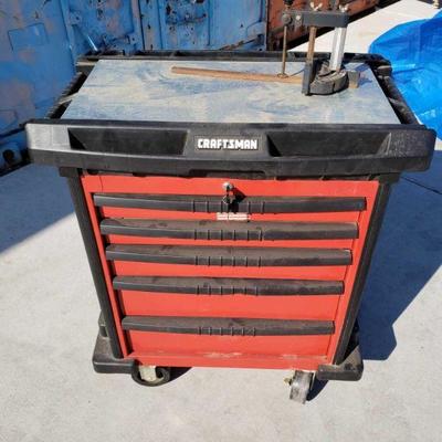 Craftsman Tool Cabinet, Stocked
Crasftman locking and rolling tool cabinet. Height: 39