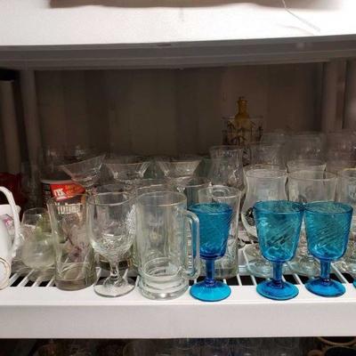 Glassware
Goblets of various size and design. Glass mugs, cups, flutes.