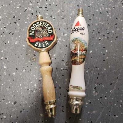 5545: Beer Tap Handles
Moosehead beer handle, Bass ale handle.