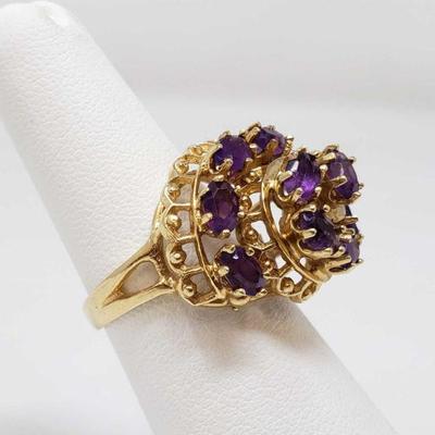 910: 14k Gold Ring 7.4g
Weighs Approx 7.4g Approx Size 6 1/2
