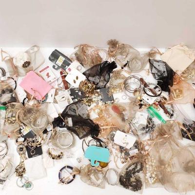 Assorted Costume Jewelry
Contains rings, necklaces, earrings and more!
