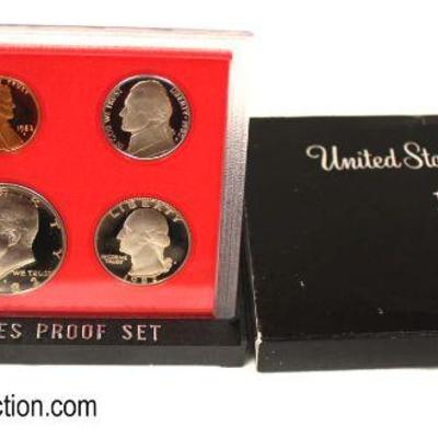  U.S. 1982 Proof Set

Auction Estimate $5-$20 â€“ Located Glassware 