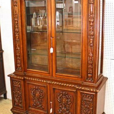  ANTIQUE Continental 2 Piece Oak Griffin Carved with Heavily Carved Feet Display Cabinet with Key and Glass Shelves

Auction Estimate...