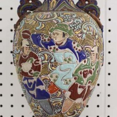  Satsuma Style Vase

Auction Estimate $50-$100 â€“ Located Glassware 
