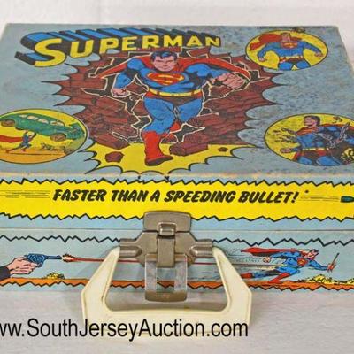  VINTAGE Superman Traveling Phonograph

Auction Estimate $50-$100 â€“ Located Glassware 