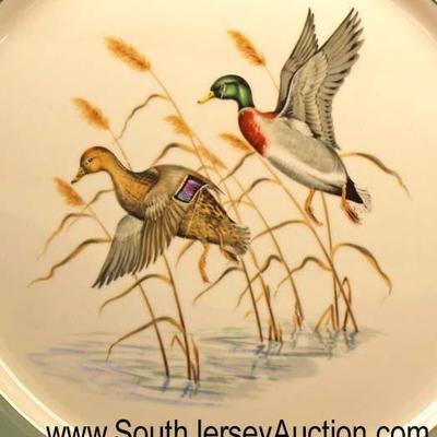 Set of 10 Eliot Fine Chinaâ€ Decorative Duck Dinner Plates

Auction Estimate $100-$200 â€“ Located Glassware 