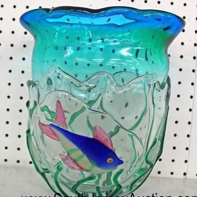  NICE Hand Blown Art Glass Fish Decorative Vase Attribute to Murano

Auction Estimate $100-$200 â€“ Located Glassware 