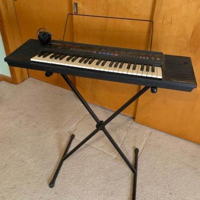 Yamaha PSR-27 Keyboard and Stand