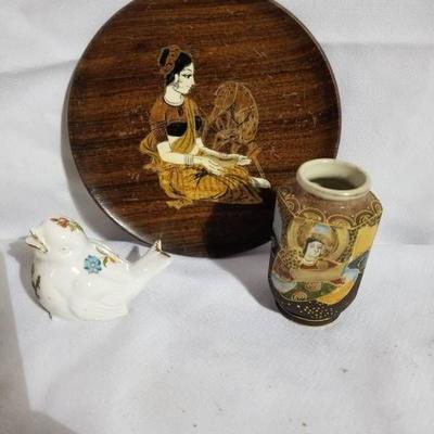 Lot of 3 Oriental Decor, Wood Plate , Bird and Jar