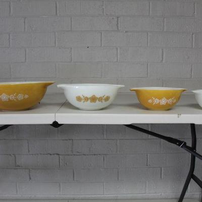 PYREX BOWLS