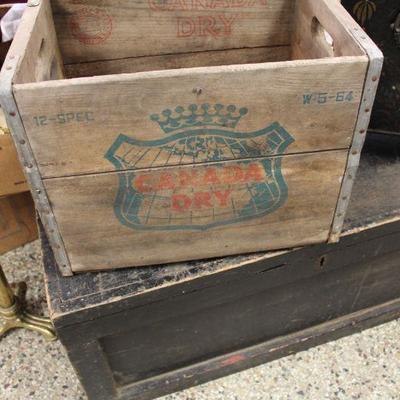 CANADA DRY WOODEN BOX