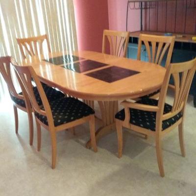 Oval Kitchen Table and Six Chairs