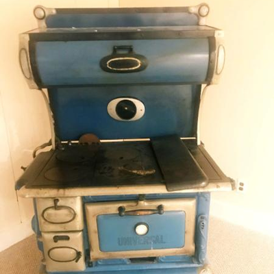 Excellent condition blue enamel stove