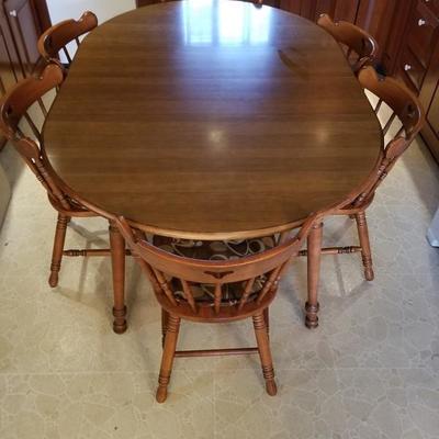 Tell City table with 2 leaves & 6 chairs
