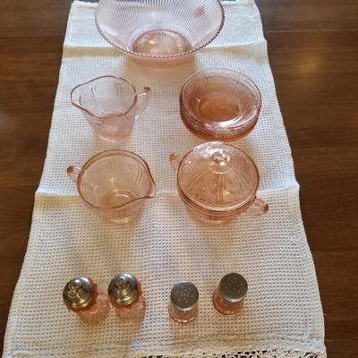 Pink depression glass dishes