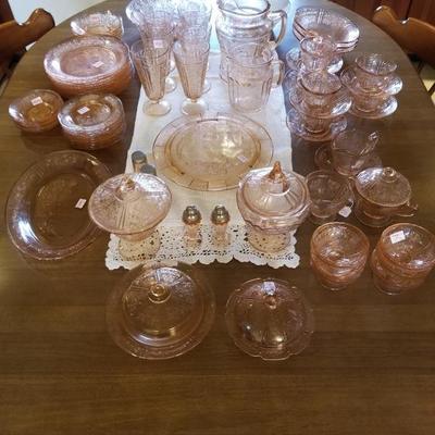 Pink depression glass dishes 