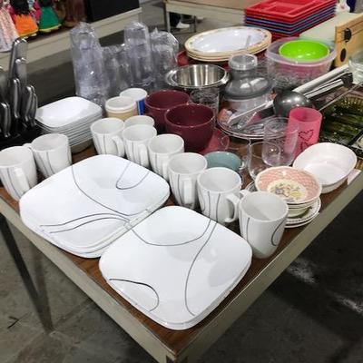 Misc Table Lot of Dishes