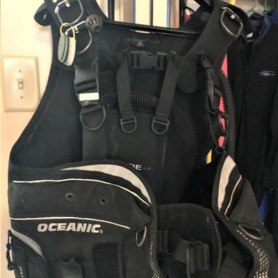 mans scuba vest