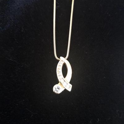 14KP Pendant w/Diamonds (Chain appx 4.5gr 14K)