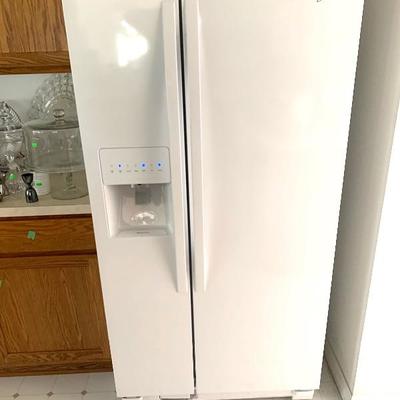 Whirlpool Side-by-Side Refrig./Freezer w/Water & Ice Dispenser (White) - $495