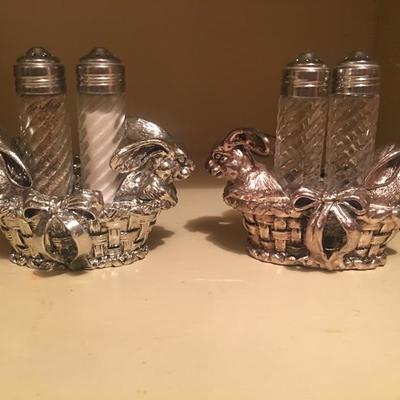 "Arthur Court" rabbit salt and pepper shaker set
