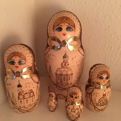 Russian nesting dolls 