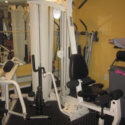 Parabody 880 Universal Gym System  