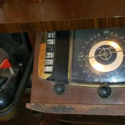 Antique Stereo working
