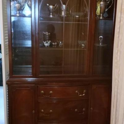 Small Mahogany Hutch in excellent condition