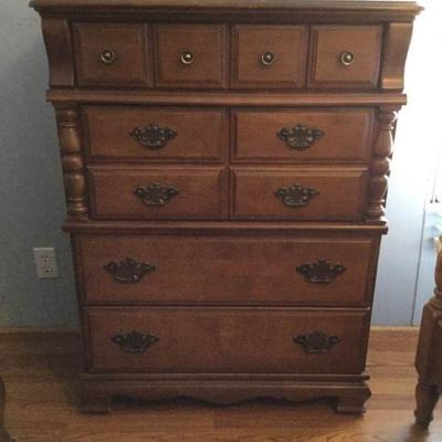 Chest w/4 Drawers
