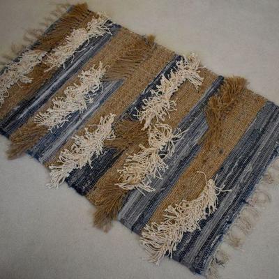 Small throw rug