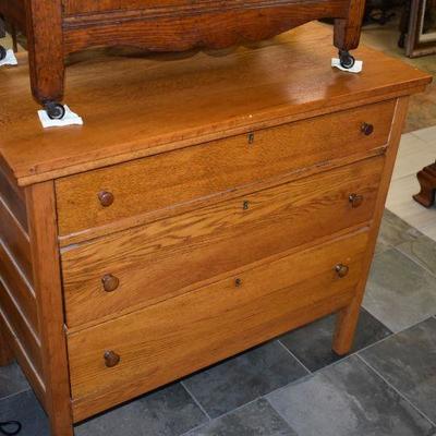 oak 3 drawer chest $95