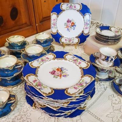 Tea Cups & Luncheon Plate Sets